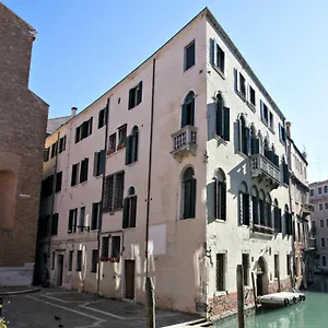 ** Apartahotel Ca' Foscolo Italia